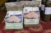 produits exposés : compost, Bokashi, huile de neem, super magro liquide