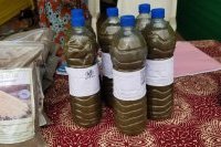 produits exposés : compost, Bokashi, huile de neem, super magro liquide