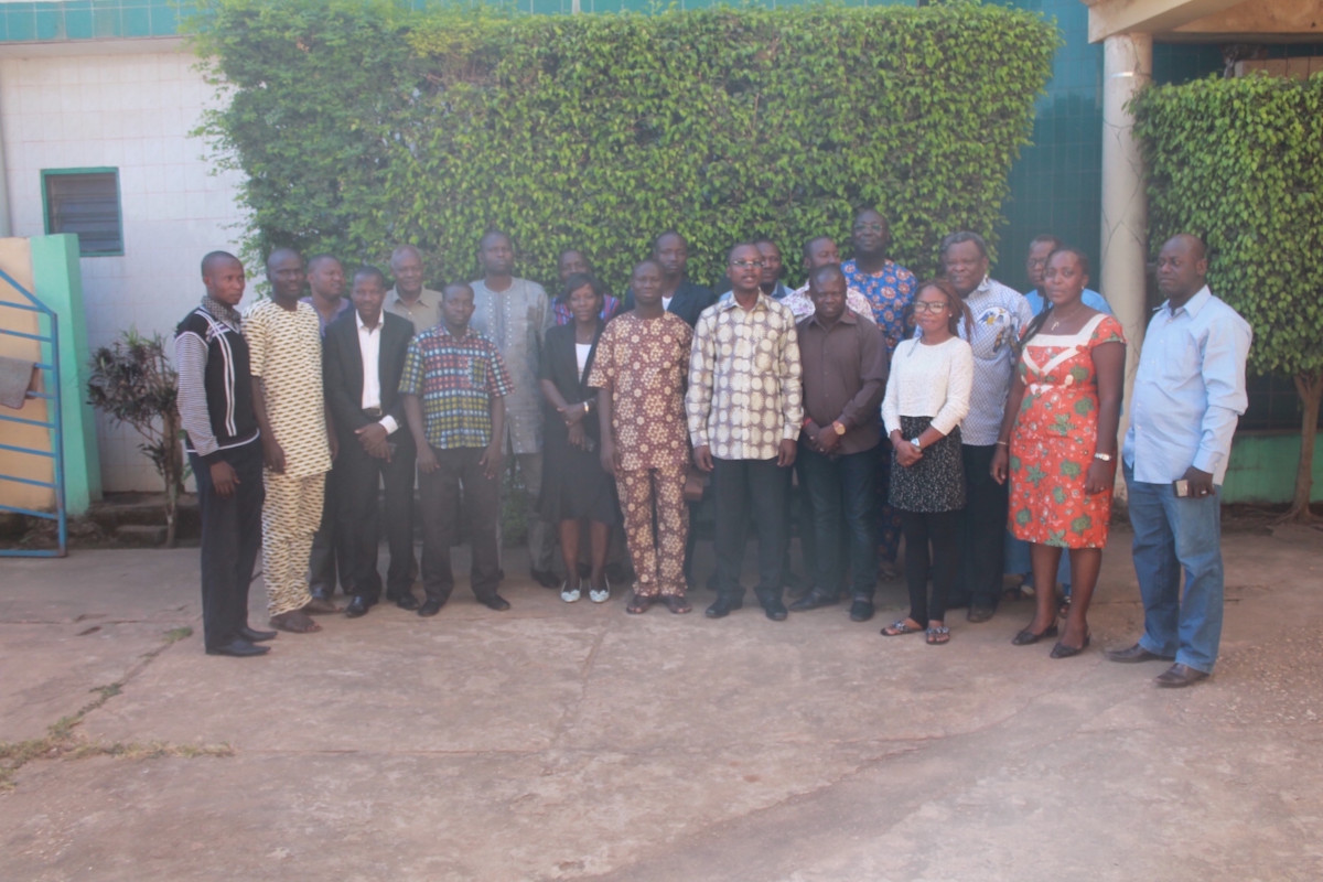Photo de famille des participants
